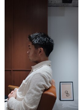 オーパスバイアンブルリュクス 池袋(Opus by ambleluxe) メンズカット/テーパーフェード/スパイキーショート