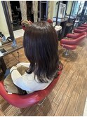 柔らかく魅せるナチュラルベージュ