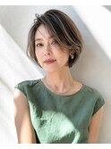 ショートボブ/ハイライト/おとな女性/アッシュグレイ/脱白髪染め