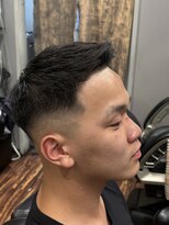 バーニーズ バーバークラブ(BARNEYS BARBER CLUB) フェザーアップ