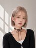 新規カット+Wカラー(ケアブリーチ込み)+2ステップトリートメント土日祝+550円