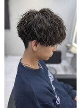 サロウィン 栄3丁目店(SALOWIN)&nbsp;メンズ｜ミディアムマッシュ×縦落ちスパイラルパーマ