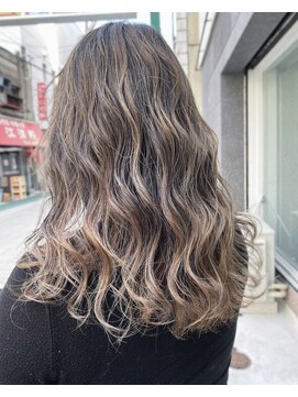 レブル(Re BuLL) 外国人風ハイライト