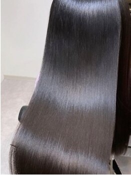 カシェ キョウマチ(cashe’e)の写真/しっとり柔らかい自然な縮毛矯正・ストレートパーマでまとまりがよく扱いやすい髪をお届けします！