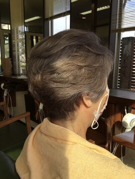 ポージーヘアー ショートレイヤー