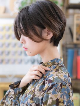 カバーヘア ブリス 川口(COVER HAIR bliss) ★センターパート前下がり前髪なしショート20代30代40代★8