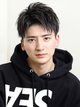 リップス 表参道店(LIPPS) ショートセンターパート【ツーブロック刈り上げ】