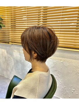 チリンバイロストシティー(Chillin by LOSTCITY) ショートボブ　ショートカット