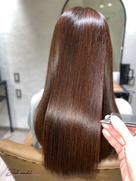 ジル アンク(Jill ankh) 《Jillankh 姫路駅前》グレージュブラウン　艶髪カラー　ロング