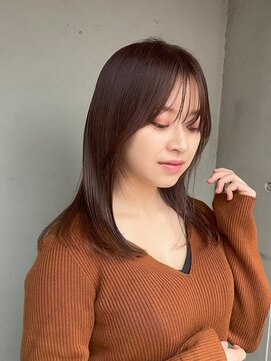 ARiA east byECLART新宿東口店 髪質改善 個室サロン【アリアイーストバイエクラート】 大人可愛いエアーストレートロング20代30代40代