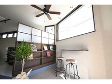 ノイ(noi)の雰囲気（光が差し込む店内、季節ごとの装飾もお楽しみに！［所沢/秋津］）