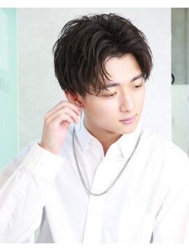 リップス 表参道店(LIPPS) 2ブロック、刈り上げ、ショートセンターパート