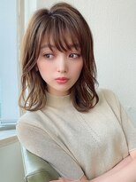 20代30代40代小顔外ハネミディアムひし形シルエットくすみカラー