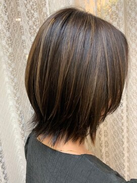 ロマンヤカタ ファース(ROMAN YAKATA fars) くびれハイライトカラー レイヤーボブ ひし形@田代3/22