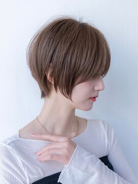 イオ 本厚木(io) 20代30代大人美人ショートボブ/ショートヘア/オリーブベージュ