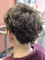 アヤジンビオス店(Ayajn bios)&nbsp;20代、30代に人気のマッシュヘアにスパイラルパーマ