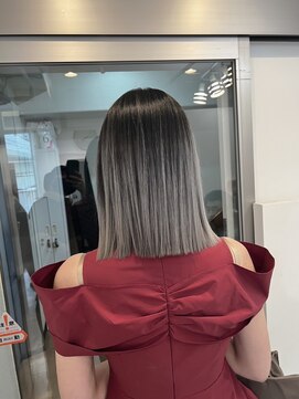 ピヨン 心斎橋(piLLon) 黒髪/ボブルフ/ネビージュ/小顔/ワンレン/髪質改善/