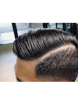 再現性の高いカット技術で、朝の準備も楽チンな、ON/OFF両立スタイルをご提案！定期的なメンテナンスにも◎