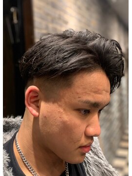 ミリオンバックス 神田店(Million Bucks) スパイキーショート/スペインカール<理容室>[メンズ/床屋/神田]