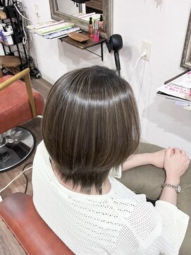 ヘアメイク アンフィ(amphi) 白髪ぼかしハイライト..~**.