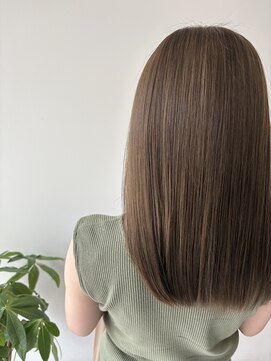 ドゥブラン(de blanc) フォギーベージュ♪