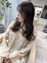 レヴリー(reverie) 白髪ぼかしレイヤーカット顔周りレイヤーブリーチなしカラー