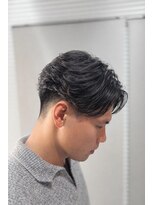 ガオプロデュースバイレボ(gao produced by revo)&nbsp;毛流れセンターパートフェザーパーマニュアンスパーマナチュラル