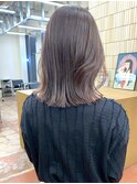 ブリーチなしショコラブラウン透明感外ハネミディアムヘア