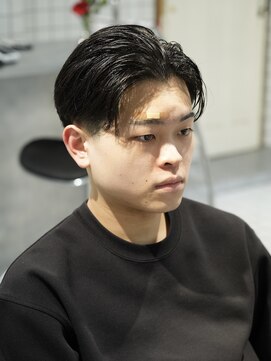 ヘア アトリエ ホロウ 堀江(HAIR ATELIER HOLLOW) Natural Center Part 《ナチュラルセンターパート》