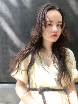 キサイ バズ(kisai BUZZ) 前髪パーマでスタイリングを楽に!