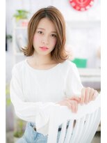 ヘアアンドビューティー ミック(Hair & Beauty miq)&nbsp;かきあげバングココアベージュ外ハネカールミディa1