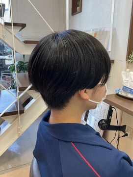 コアフィールフィス(COIFFURE fils) 《見附　今町》学生カット　女子ショートヘア
