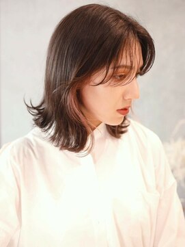 ハーバーズ バイ エムスラッシュ 鎌倉由比ヶ浜(Harbors by M.SLASH) ■HARBORS鎌倉/イヤリングカラー/抜け感ヘア/かきあげ前髪62-1