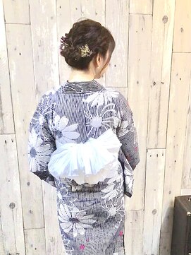 ヘアースペース ムーン(Hair Space MOON) ゆかたの着付けとヘアセットは岡山表町のヘアースペースムーンへ
