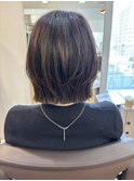 くびれボブ　オリーブベージュ　レイヤーボブ　外ハネ　大人ボブ