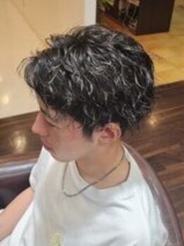 コラソン ヘアストーリー(crazon hair story)の写真/【360°かっこいいスタイル】メンズパーマはシルエットが重要！男性目線でアドバイスを行い相談もしやすい!