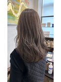 白髪ぼかしハイライト×ミディアムレイヤー
