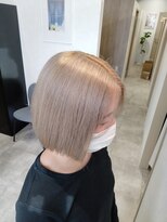 ネーヴェ(neve)&nbsp;ミルクティーベージュ×コンパクトボブ