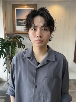 MENS HAIR LIBETT【メンズ　ヘアー　リベット】の写真/自分だけのバランスがカッコいい！こなれ感のあるパーマスタイルは《MENS HAIR LIBETT》にお任せください☆