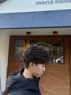 ミオ リベル(Mio'' LIBER) フェザーショート