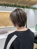 ステアケース 武蔵小杉店(stair:case) 白髪ぼかしハイライトローライト 大人ショート武蔵小杉