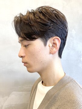 エリマバイフィフス 調布(elima by fifth) 調布フェザーショートシャドウパーマセンターパートウルフゆるめ