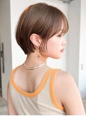 おくれ毛ショート暗めカラー前髪カット_F21055