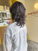 ヒントステーション(HINTSTATION)&nbsp;〈浅草 半個室〉ルーズパーマ風ウルフミディ