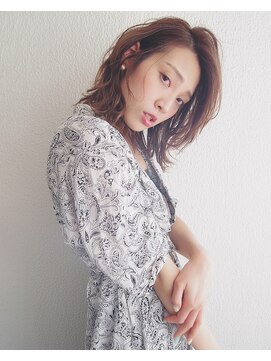 ノアフライ(NOAH FLY) ♪大人カジュアル　セクシーロブ♪【国分寺駅】
