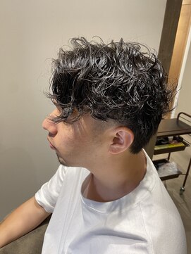 ミリ 調布店(Mili) 強パーマセンターパート