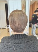 小顔レイヤーカットオリーブベージュデザインカラー白髪ぼかし