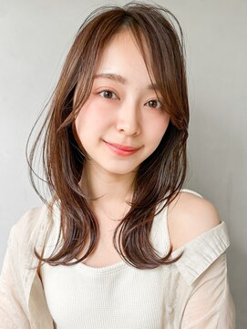 キリ 表参道(kyli) ワイドバングうるツヤレイヤーカット大人可愛いサイドバング