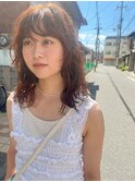 オレンジベージュ。