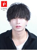 ツーブロック前下がり黒髪ラウンドマッシュショート